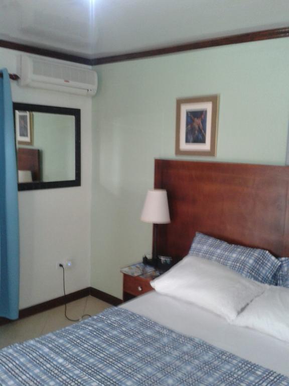 Believe Caribbean Apartment Бриджтаун Экстерьер фото